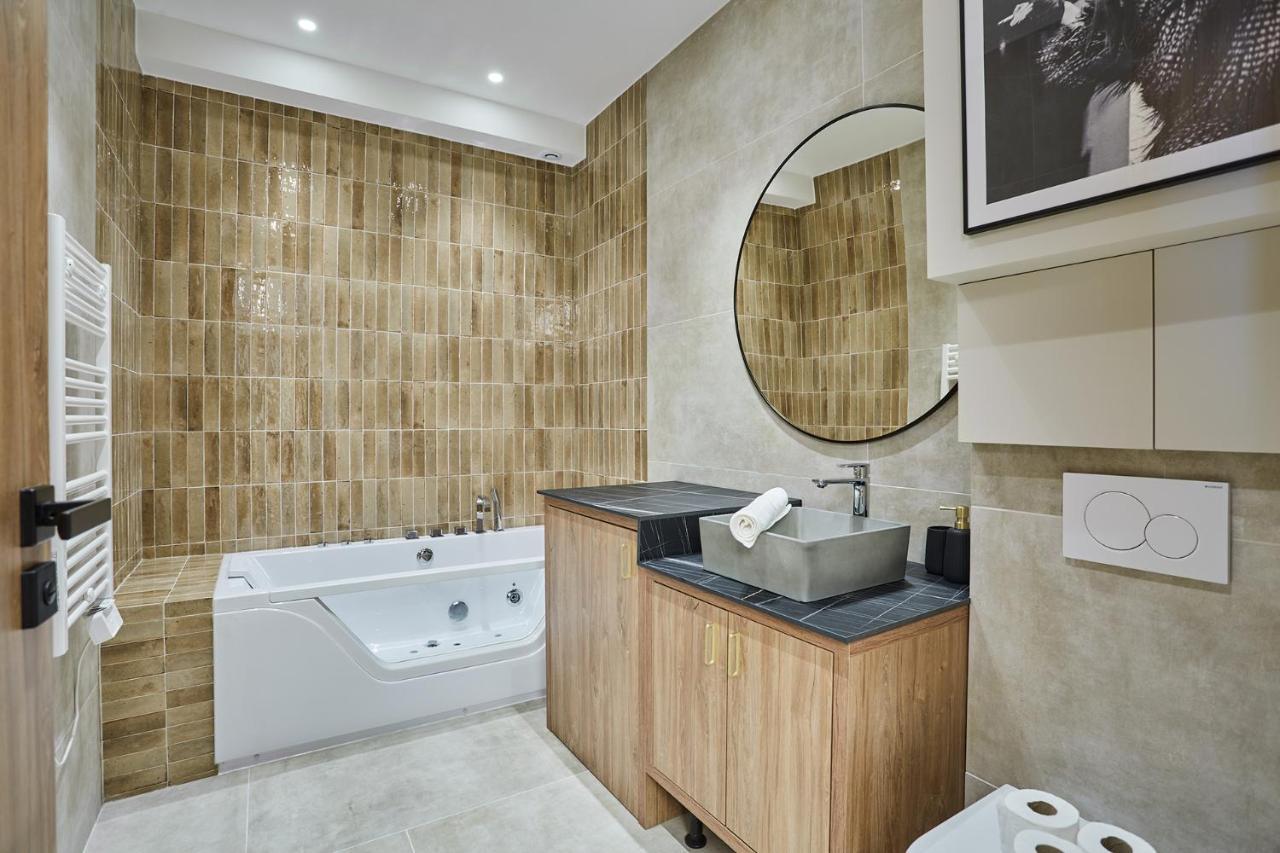 Appartement Coeur Montmartre By Studio Prestige Париж Екстериор снимка